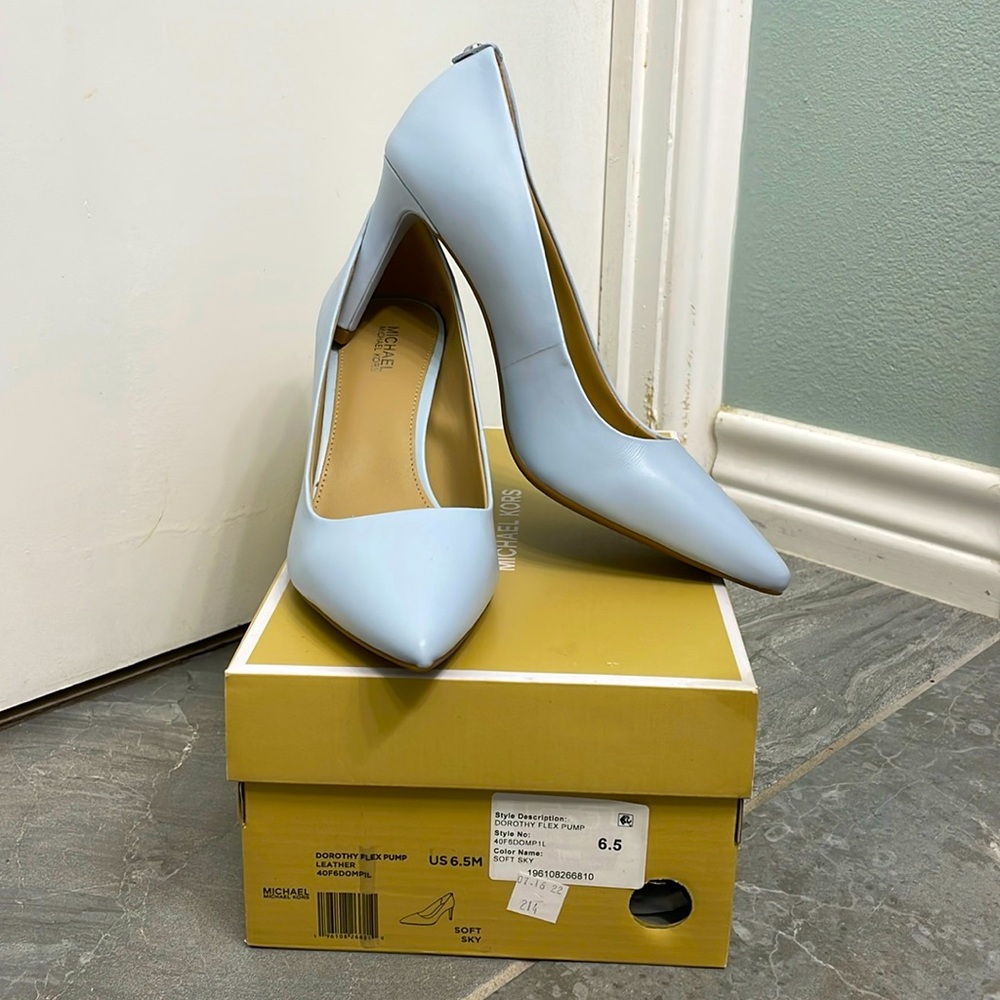 NWB Michael Kors Dorothy Flex Pump